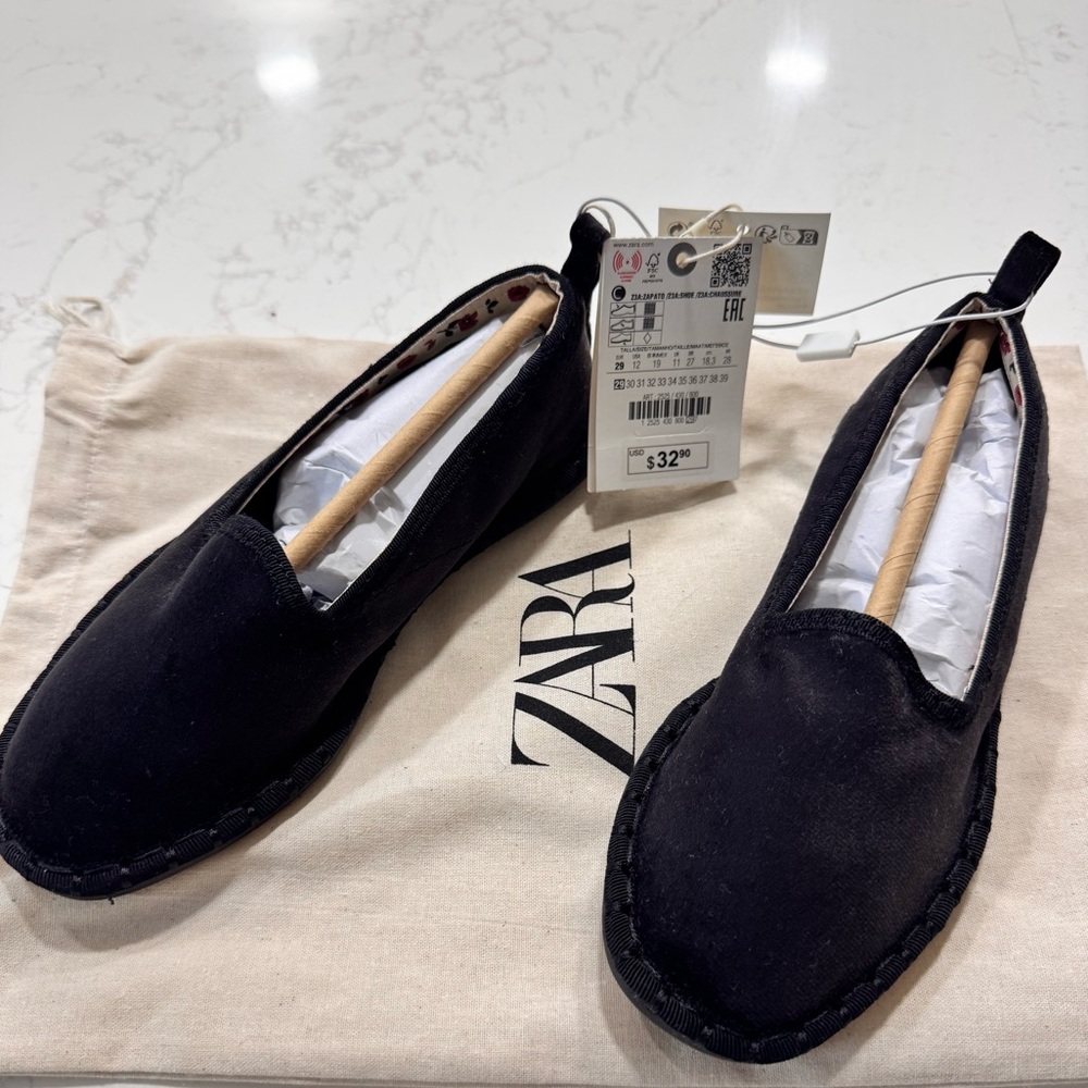 Zara Classic Black Loafers kids size 12
